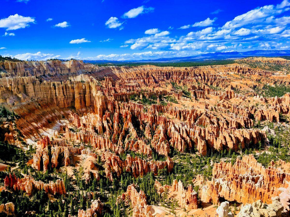 Bryce Canyon sziklaform&aacute;i Utah &aacute;llamban