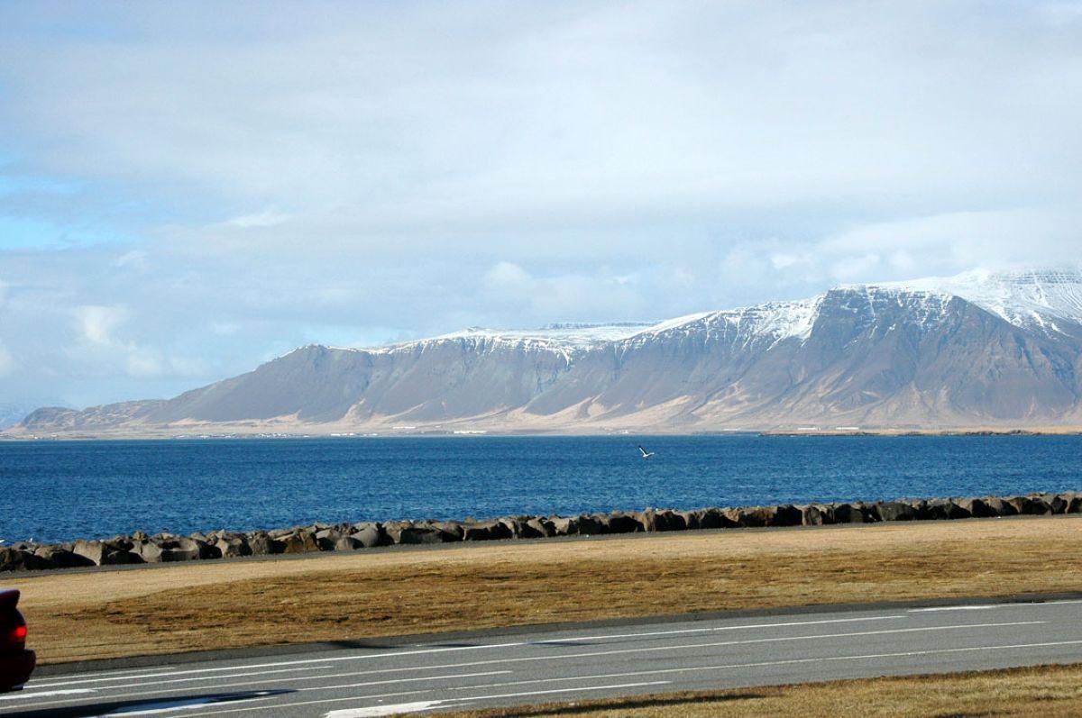 Kirkjufell hegy naplement&eacute;ben, Izland