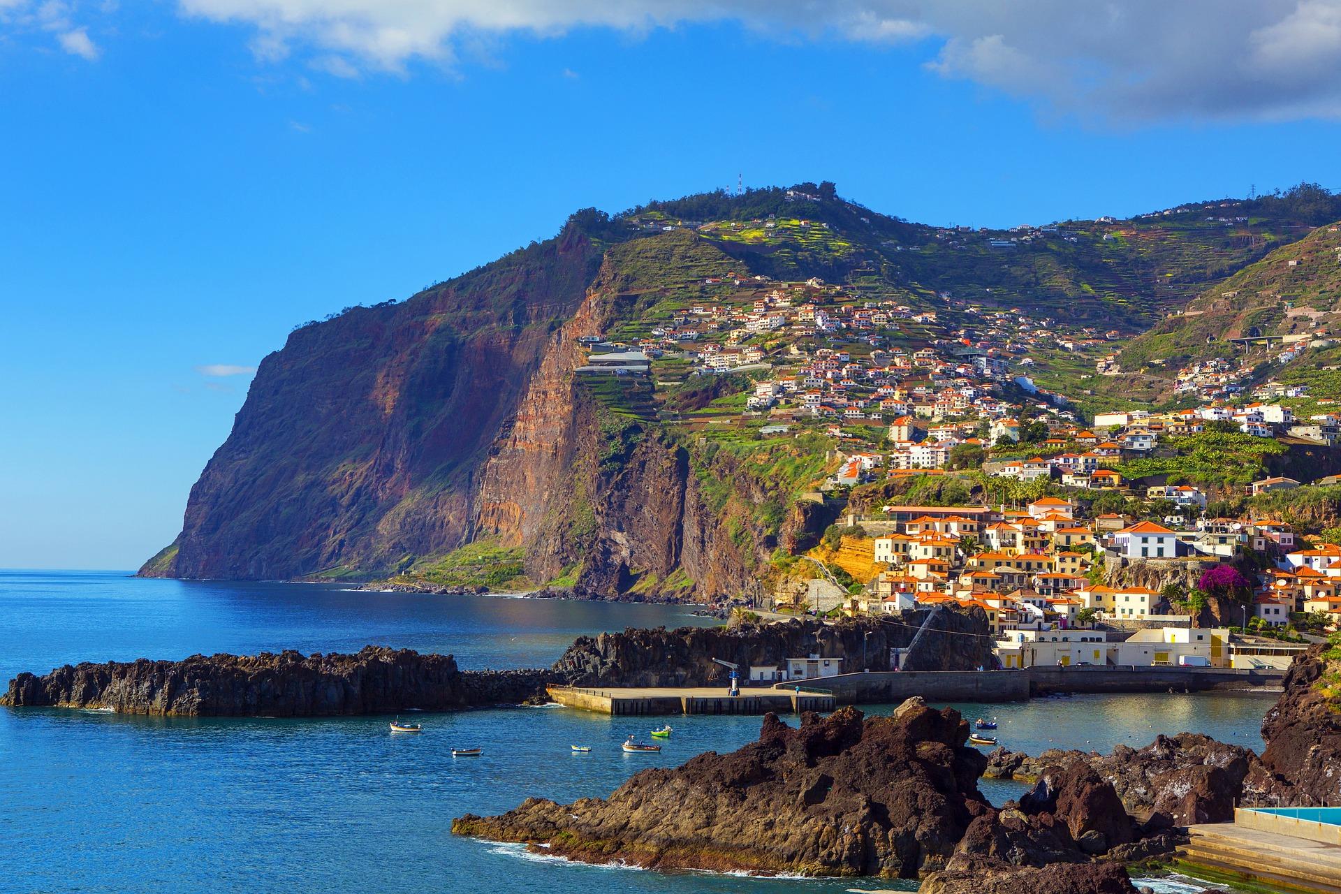 C&acirc;mara de Lobos hal&aacute;szfalu szikl&aacute;s &ouml;ble Madeira sziget&eacute;n