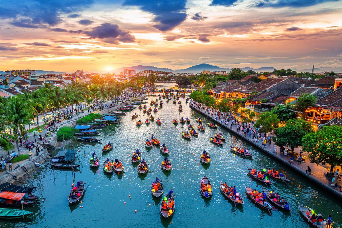 Hoi An óvárosa és a Thu Bon folyó Vietnámban