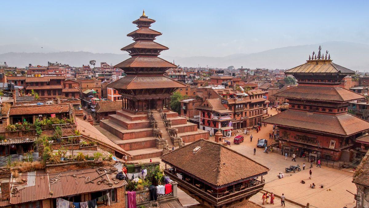 Nyatapola pagodatemplom Bhaktapur t&ouml;rt&eacute;nelmi Durbar ter&eacute;n, Nep&aacute;lban