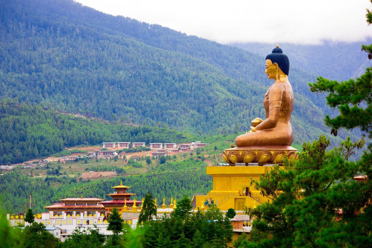 Bhut&aacute;ni buddhista t&aacute;j &eacute;s kultur&aacute;lis &ouml;r&ouml;ks&eacute;g a Himal&aacute;j&aacute;ban