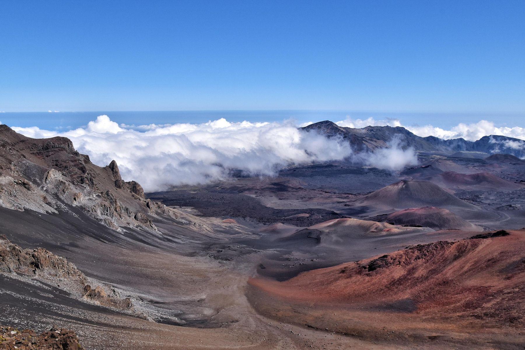Haleakalā vulk&aacute;nkr&aacute;ter Maui sziget&eacute;n, Hawaii