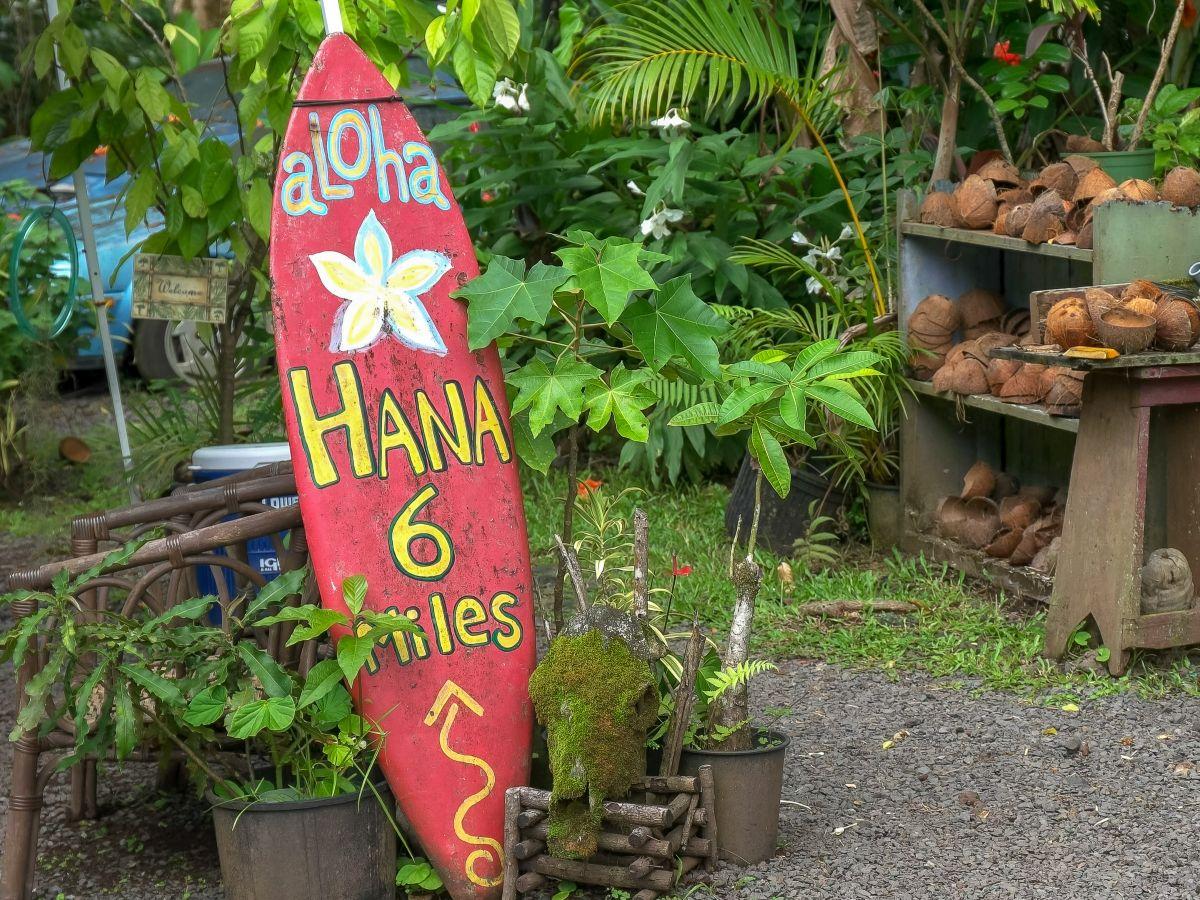 Aloha Hana t&aacute;bla Maui sziget&eacute;n a Road to Hana &uacute;tvonal&aacute;n